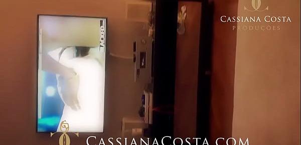  Cassiana Costa Rebolando em cima do pau grosso - www.cassianacosta.com